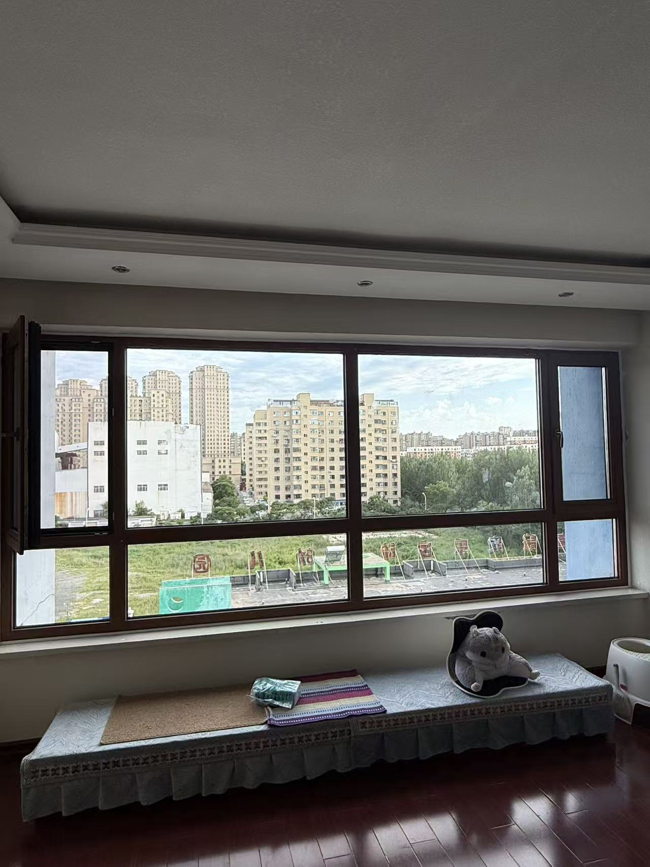 断桥铝厂家—如何选择靠谱的供货商提升项目质量